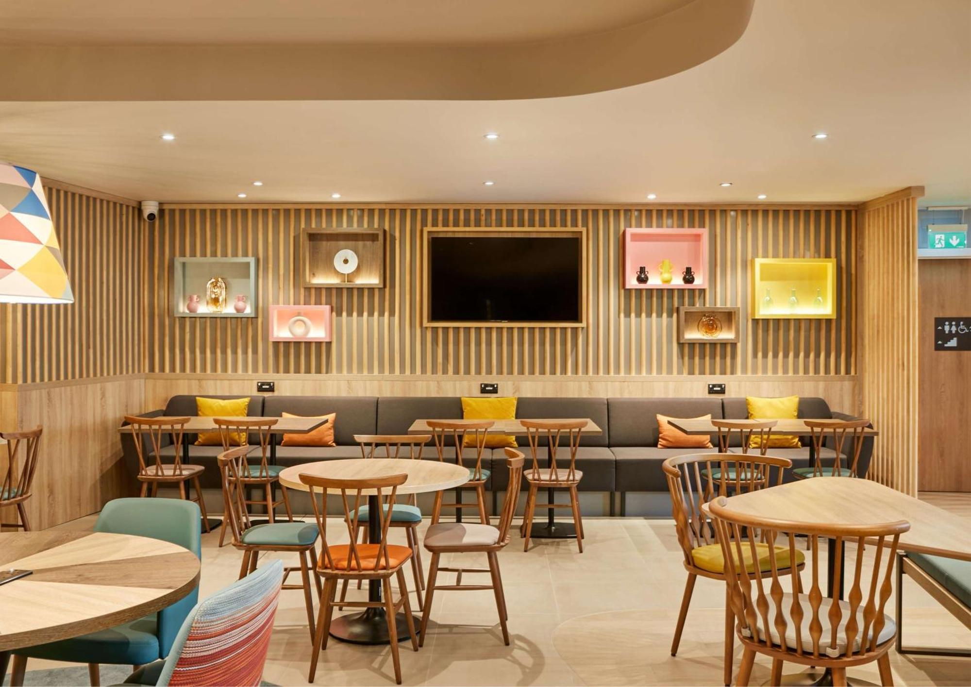 Hampton By Hilton Dublin City Centre Bagian luar foto