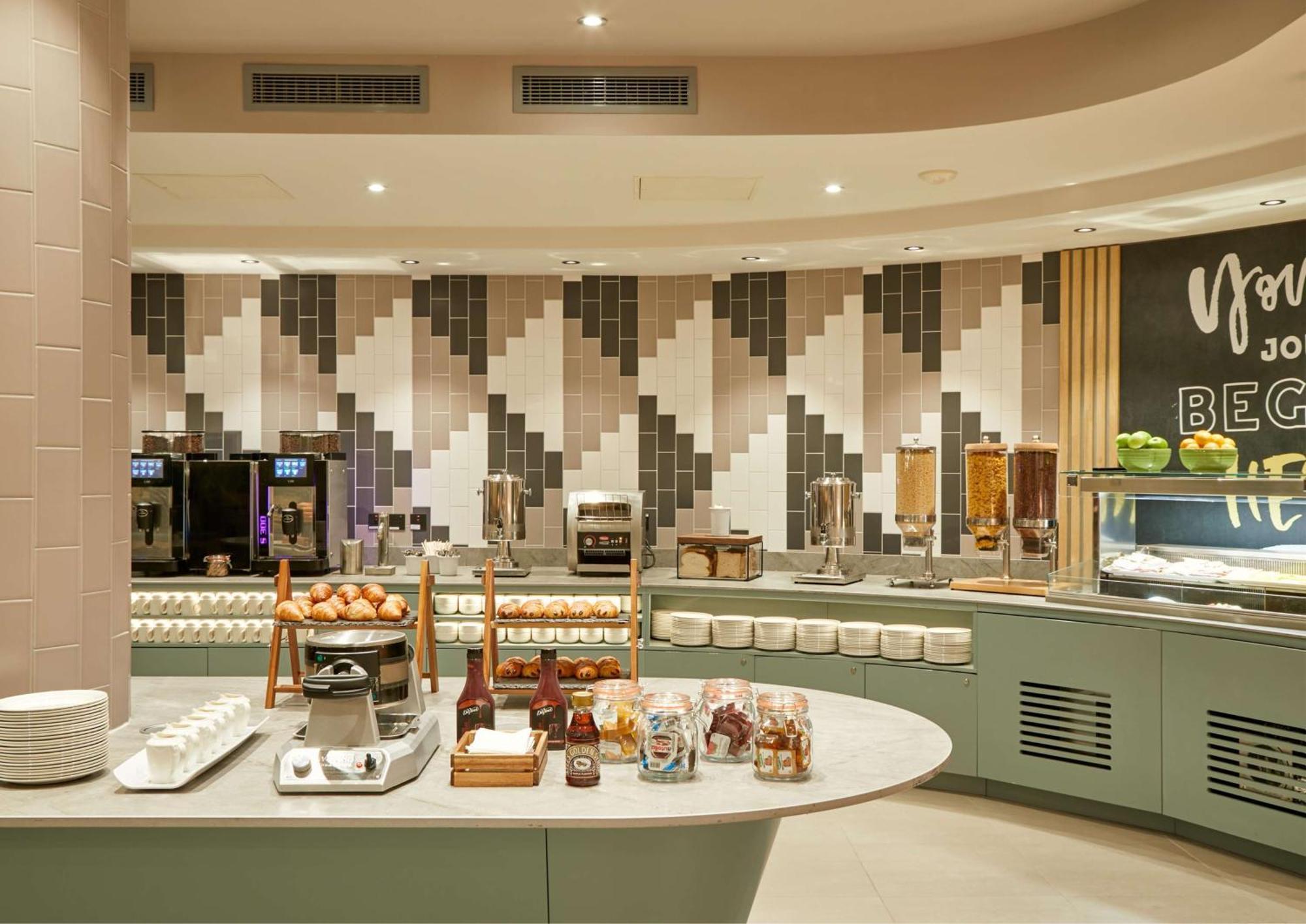 Hampton By Hilton Dublin City Centre Bagian luar foto