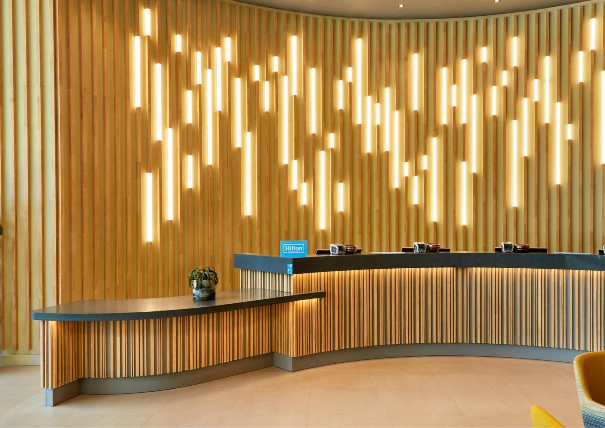 Hampton By Hilton Dublin City Centre Bagian luar foto